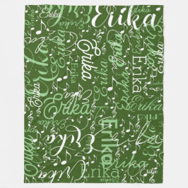 Musikalische Notizen mit Namen auf Grün Fleecedecke
