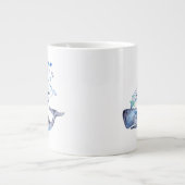 Musikalischer Blauwal Jumbo-Tasse (Vorderseite)
