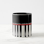 Musikalischer Truismus mit Klavier Zweifarbige Tasse (Mittel)