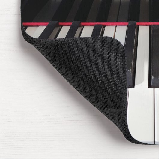 Musikangebot auf Klaviertasten Mousepad (Ecke)