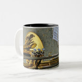 Musikinstrument mit Notation Zweifarbige Tasse (Vorderseite Links)