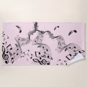 Musiknoten auf rosa strandtuch (Vorderseite)