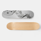 Musiknoten auf Silber Skateboard (Horizontal)