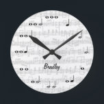 Musiknoten mit Noten White Runde Wanduhr<br><div class="desc">Musiknoten mit Notenblatt White Round Clock.</div>