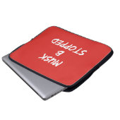 MUSK B AUFGESCHLOSSEN LAPTOPSCHUTZHÜLLE (Vorne Knopf)