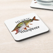 Muskie Whisperer Getränkeuntersetzer (Linke Seite)