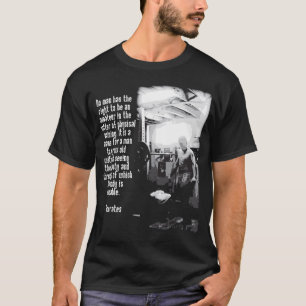Muskulärer Mensch und Sokrates Zitat - Dunkles Shi T-Shirt
