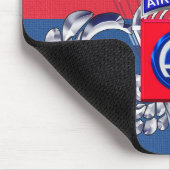 "Muss haben" 82. Im Flugzeug Division Mousepad (Ecke)