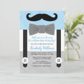Mustache Baby Dusche Einladung blauer kleiner Mann (Stehend Vorderseite)