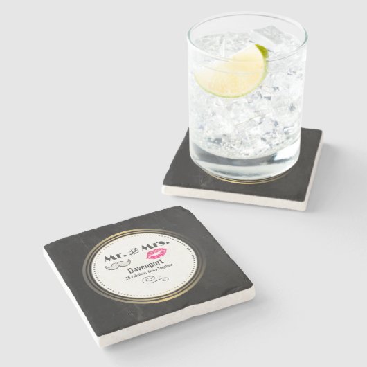 Mustache & Lips Mr. & Mrs. - Jahrestag Steinuntersetzer (Seitenansicht)