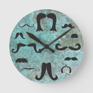 Mustache Mania Turquoise Wall Clock Runde Wanduhr