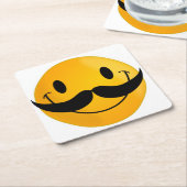 MUSTACHE RECHTECKIGER PAPPUNTERSETZER (angewinkelt)