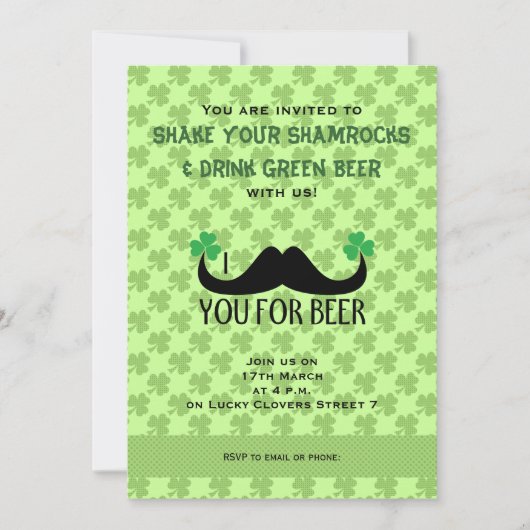 Mustache Sie Bier St Patrick Day Clovers laden Einladung (Vorderseite)