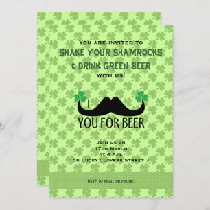 Mustache Sie Bier St Patrick Day Clovers laden Einladung