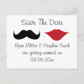 Mustache und Lippen Save the Date Postkarte (Vorderseite)