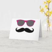 Mustache und rosa Sonnenbrille Spaß Karte (Gelbe Blume)