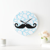 Mustache Wolken Große Wanduhr (Zuhause)