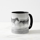 Mustang-Lauf Tasse (VorderseiteRechts)