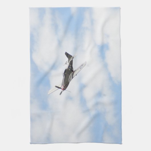 Mustang P51 im Flug Geschirrtuch (Vertikal)