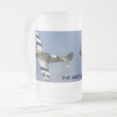 MUSTANG P-51 MATTGLAS BIERGLAS (Vorderseite Links)