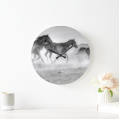 Mustang Run Große Wanduhr (Zuhause)