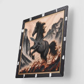 Mustang Stallion Kicking in einem Hochplateau Quadratische Wanduhr (Winkel)