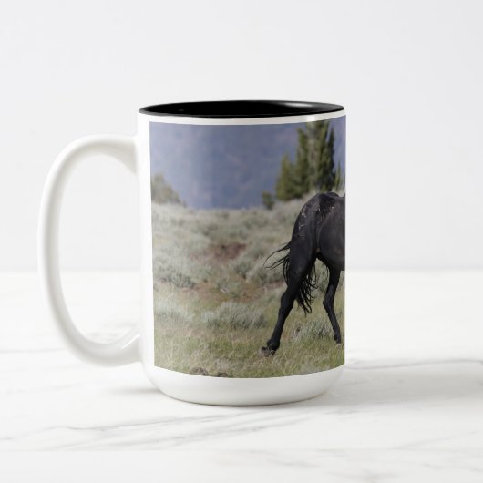 Mustang Wild Black Stallion und Cloud BeverageMug Zweifarbige Tasse (Links)