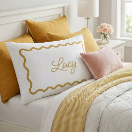 Mustard and White Wavy Scallop Frame Monogram Kissenbezug