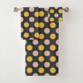 Mustard Yellow and Pink Polka Dot Pattern Badhandtuch Set (Insitu)