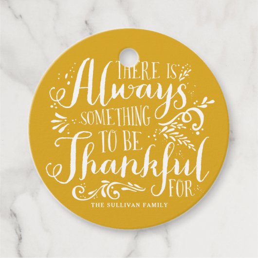 Mustard Yellow immer dankbar Quote Erntedank Geschenkanhänger (Vorderseite)