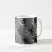 Muster aus schwarzem echtem Leder mit Kaffeetasse (VorderseiteRechts)