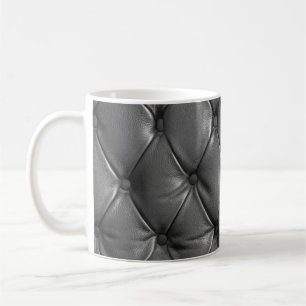 Muster aus schwarzem echtem Leder mit Kaffeetasse