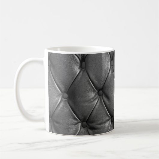Muster aus schwarzem echtem Leder mit Kaffeetasse (Links)