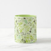 Muster, das kleine Vogelbabys anzeigt Tasse (Zentrum)