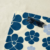 Muster der Blume - Dunkelblau, hellblau und cremef Strandtuch (Beispiel)