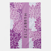 Muster der Blume, Lila Dahlia, Ihr Name Geschirrtuch (Vertikal)
