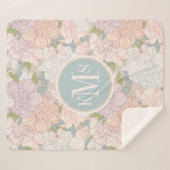 Muster der Blume Pastel Peony & Butterfly Sherpadecke (Vorderseite (Horizontal))