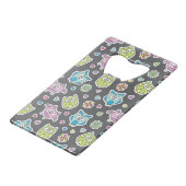 Muster der Cartooneulen Geldbeutel Flaschenöffner (Rückseite Schrägansicht)