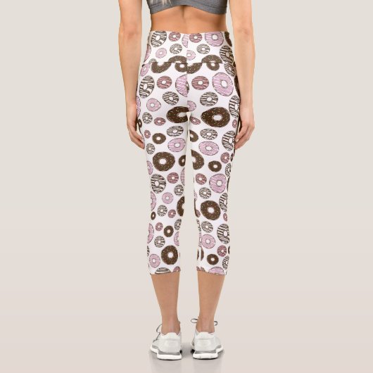 Muster der Donuts, rosa Donuts, braune Donuts Capri Leggings (Rückseite)
