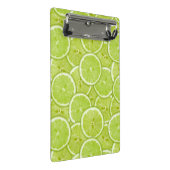 Muster der grünen Limonen Scheiben Mini Klemmbrett (Schrägansicht)