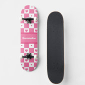 Muster der karierten Herzquadrate, rosa und weiß Skateboard (Vorne)