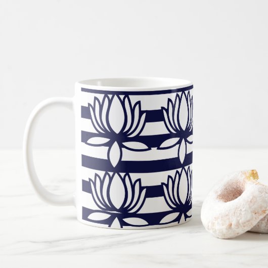 Muster der Lotus-Blume Kaffeetasse (Mit Donut)