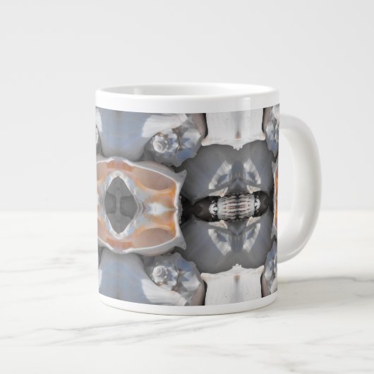 Muster der Muschel Jumbo-Tasse (Vorderseite Rechts)