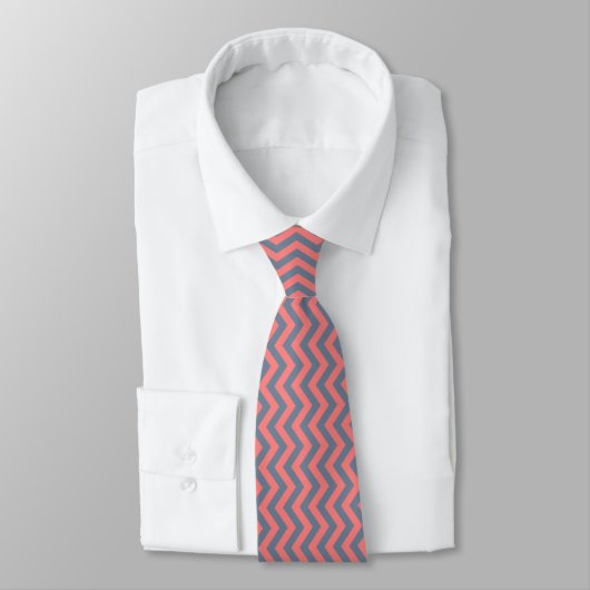 Muster der rosa und grauen Pfeile. Mens Neck Tie Krawatte (Gebunden)