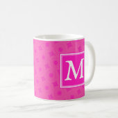 Muster der rosafarbenen Monogramm-Kreise Kaffeetasse (VorderseiteRechts)