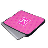 Muster der rosafarbenen Monogramm-Kreise Laptopschutzhülle (Vorne Knopf)