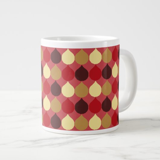 Muster der roten Creme Geometric Ikat Teardrop Cir Jumbo-Tasse (Vorderseite Rechts)