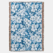 Muster der weißen Blume, blauer Hintergrund, Decke (Vorderseite Vertikal)