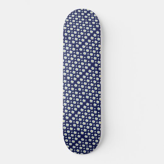 Muster der weißen Blume Thunder_Cove Skateboard (Vorderseite)