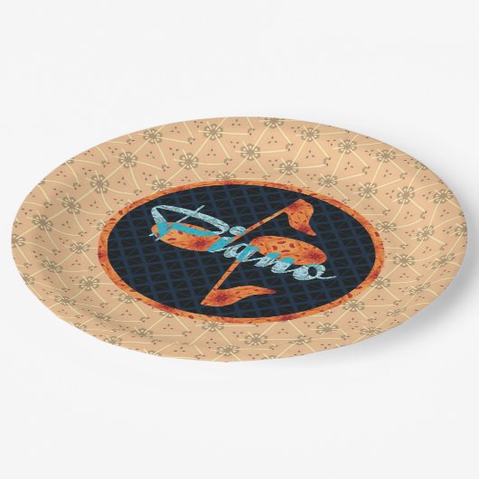 Muster des Klavierzeichens Pappteller (Schrägansicht)